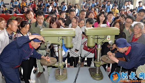 1463645402649044837.png 3.png